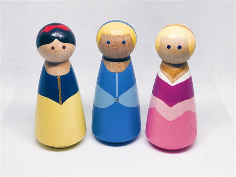 Princess Peg Dolls Set Of 3 Etsy Peg Dolls Wood Peg Dolls Doll Sets