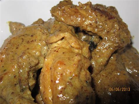Ayam bakar rempah perkongsian saudari rosma ros ni memang nampak sangat membuka selera. RESEPI CIKGU ANI: AYAM MASAK REMPAH GORENG