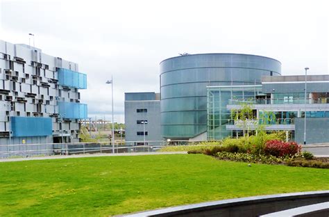 バーミンガムシティ大学 Birmingham City University（Navitas） 手数料無料の海外留学推進協会