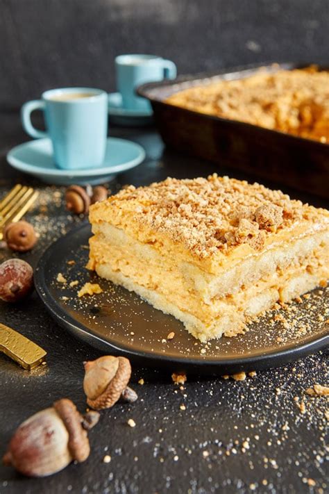 Bake until for 15 to 18 minutes, or until just firm on the outside and soft in the center. Pin on Rezepte für Mehlspeisen...