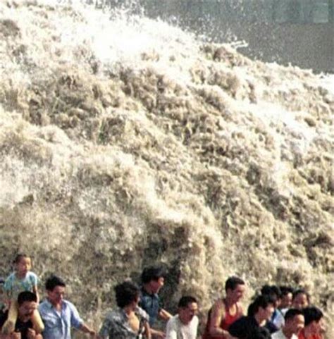 Velocity equals the square root of the product of the water depth times the acceleration of gravity. Bali Bollocks: Bali Tsunami - nearly