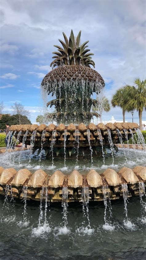 A Pineapple Fountain In Charleston South Carolina Rmildlyinteresting