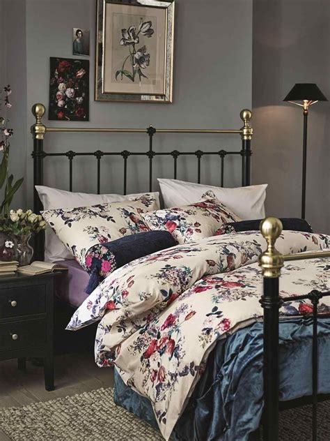 The good news is if you have black furniture, you can easily paint it instead of buying a completely new set. Luxury Feminine Bedroom Sets Inspiration 07 — BreakPR ...
