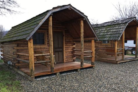 There's a reading loft, a full kitchen, and a dvd player with a tv monitor for watching dvds. Yosemite Cabin Rentals | Yosemite National Park Yurts ...