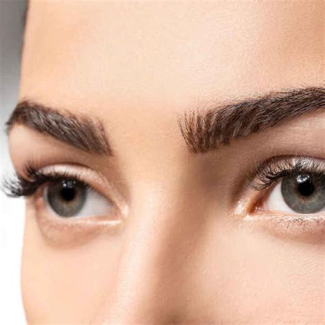 How To Grow Thicker Eyebrows Naturally And Fast