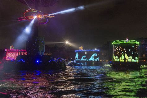 PHOTOS, VIDEO: ‘Believe! Sea of Dreams’ Nighttime Spectacular Debuts at