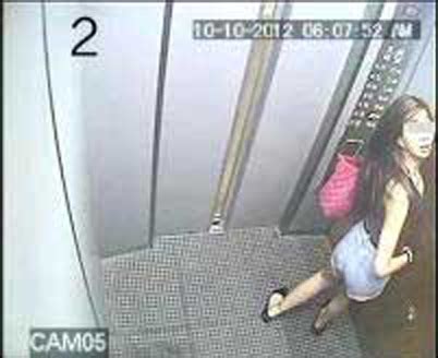 Foto Wanita Malaysia Tertangkap Kamera Mencret Di Dalam Lift Asalasah