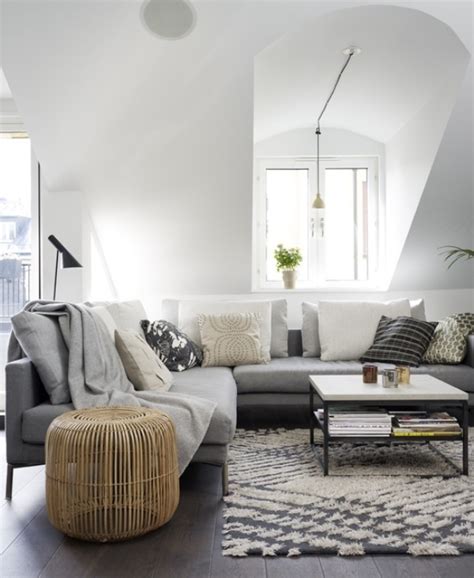 Add a statement piece to your home with furniture or lighting by some of scandinavia's most popular designers or round off the look of the room with a home accessory in the form of a statement pendant lamp or wall lamp by umage, a plant box by ferm living or a wall hook from the dots collection by muuto. Scandinavian décoration ideas for minimal and rustic decor ...