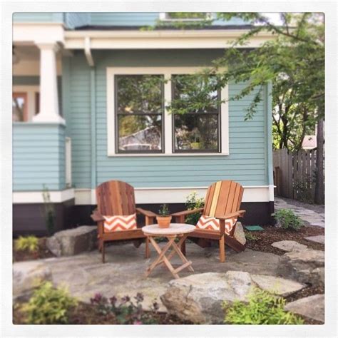 Certain material with a unique shape arrangement is enough to make your front yard becomes more standout. Simple But Elegant Front Yard Decorating Ideas 04 | Front ...