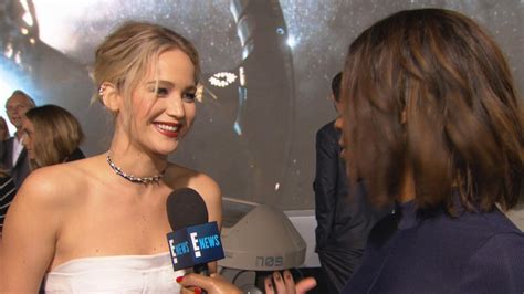Jennifer Lawrence Tells All On Filming Passengers E News
