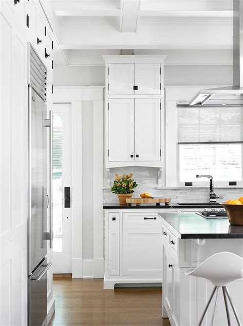 Enter your dimensions below to calculate pricing. White Shaker Cabinets with Oil Rubbed Bronze Pulls ...