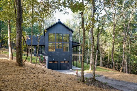 Black Farmhouse Carbine And Associates Home Builders Modern Barn
