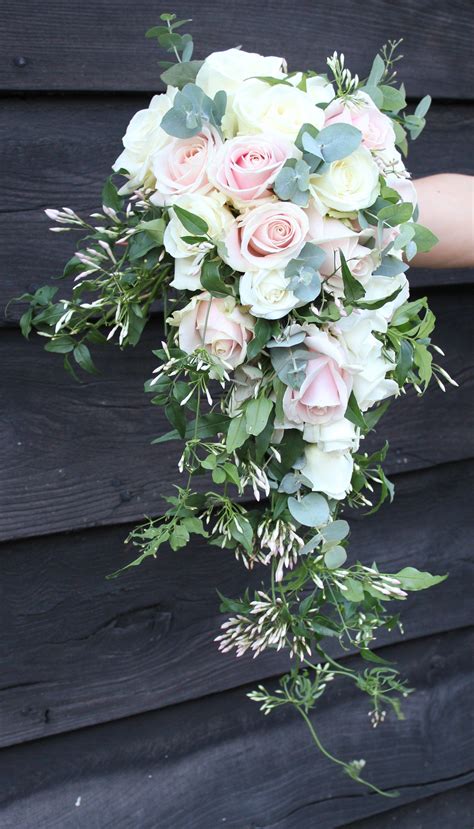 Pin By Kim Summarell On Wedding Flowers Flower Bouquet Wedding