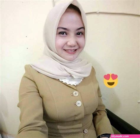 Hijab Nungging Bugil Pantat Gede 2022 Titynude Com