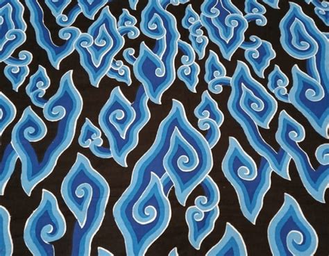 Bahkan karena hanya ada di cirebon dan merupakan masterpiece. 4 Makna Batik Mega Mendung Buat Pembuat dan Pemakainya