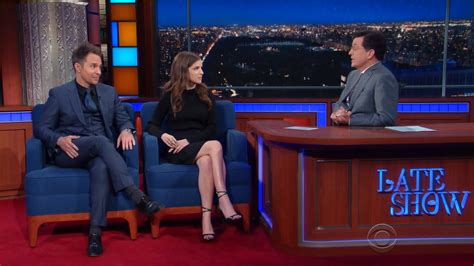Anna Kendrick Nuda ~30 Anni In The Late Show With Stephen Colbert