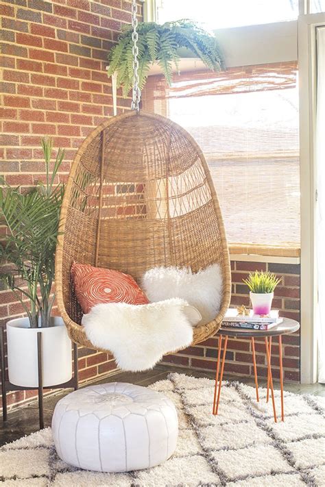 Is there anything like sitting on a porch swing, enjoying a summer's breeze? How to Hang a Swing Chair from a Ceiling Joist | eHow