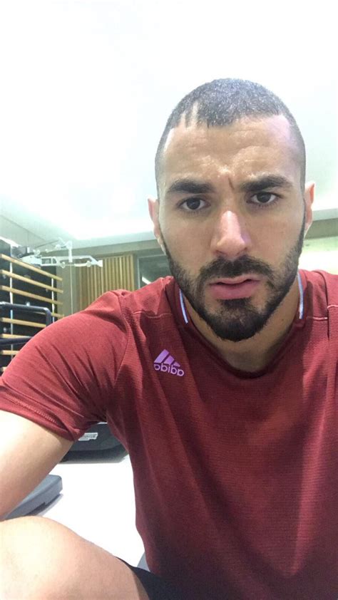 Explore tweets of karim benzema @benzema on twitter. Karim Benzema on Twitter: "Still working #KBNueve ...