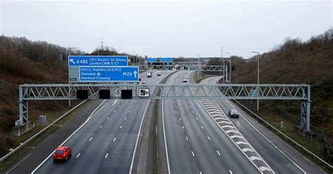 Uk Government Approves Self Driving Cars On Motorways Automotive