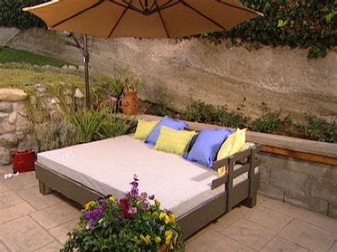 Build An Outdoor Daybed Hgtv