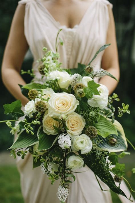 Loose And Organic White Rose Bridal Bouquet Photo By Ely Brothers