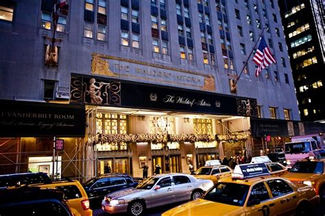 Waldorf Astoria Takes Couple Back In Time Wsj