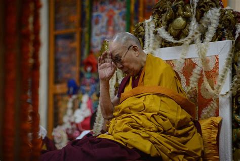 Dalai Lama Breaks The Chains Of Reincarnation Asia Times