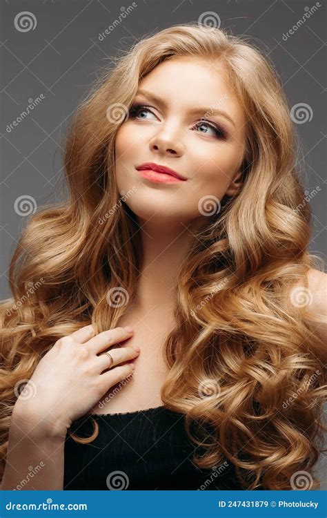 Stunning Natural Beauty With Blonde Wavy Hair Stock Image Image Of