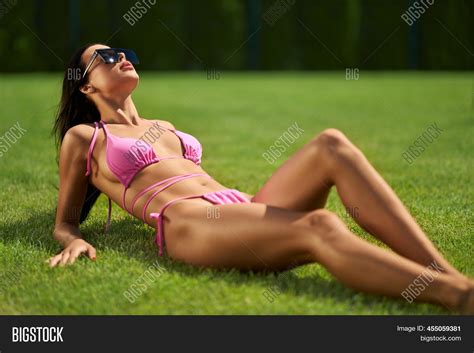 Attractive Tanned Image And Photo Free Trial Bigstock