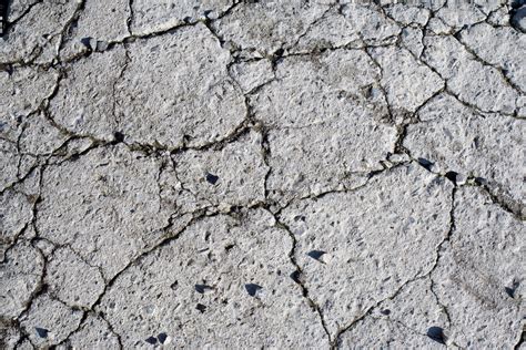 Cracked Concrete Floor Texture Decorating Image To U