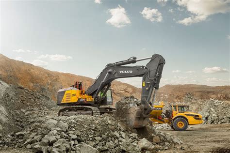 Volvos Largest Excavator Is Coming To North America Equipment Journal