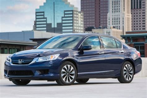Used 2014 Honda Accord Hybrid Base Sedan Features And Specs Edmunds