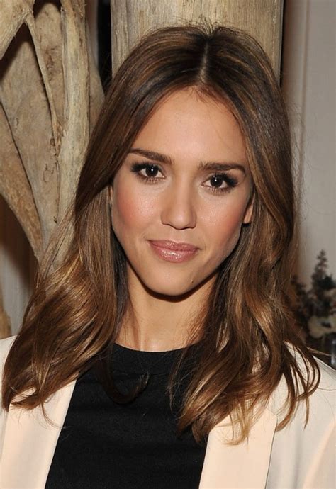 Jessica Alba Long Wavy Hairstyle Hairstyles Weekly
