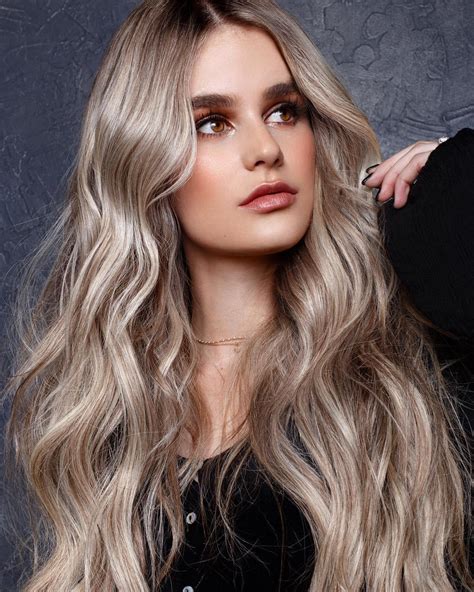 Dark Blonde Hair Ideas We All Want To Try This Year Mole Empire