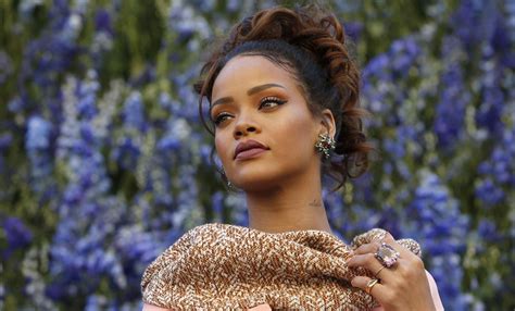 Rihannas Neues Album Stürmt Die Us Charts Bz Die Stimme Berlins