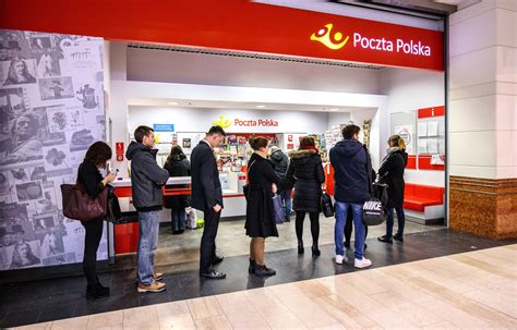The overprint reads poczta polska (polish postal service), and the revaluation amounts are denominated in polish fenig. Internauci wyśmiewają reklamę Poczty Polskiej. Zyskuje ...