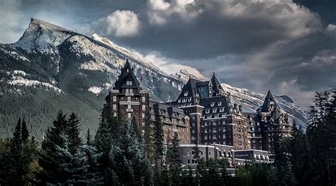 Fairmont Banff Springs 4 Star Luxury Castle Hotel With A Haunted Past