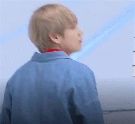 Bts' v made a couple of posts on weverse expressing his annoyance, however, he did not elaborate on what it was that made him angry. Bts_V Angry GIF - Bts_V Angry Scary - Discover & Share GIFs
