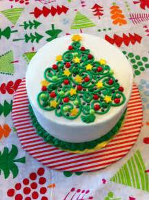 Swirly Christmas Tree Cake — Christmas Christmas Cake Designs