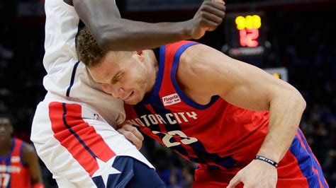 griffin drummond lead pistons to rout of wizards 132 102