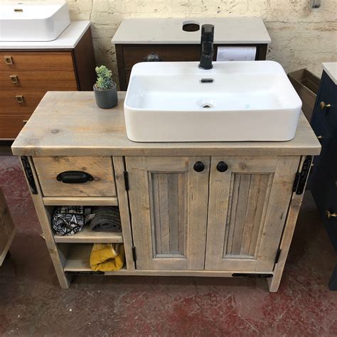 Rustic Bathroom Vanity Cabinets Photos Cantik