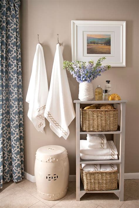 In this petite bedroom, the sleek color palette of gray and yellow makes a bold statement. 10 Ideas What Color Should I Paint My Bathroom Walls ...