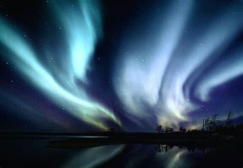Northern Lights Over Lake Superior Spectacular Northern Lights Pi