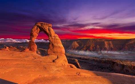Sunset Red Clouds Delicate Arch Arches National Park Utah United States