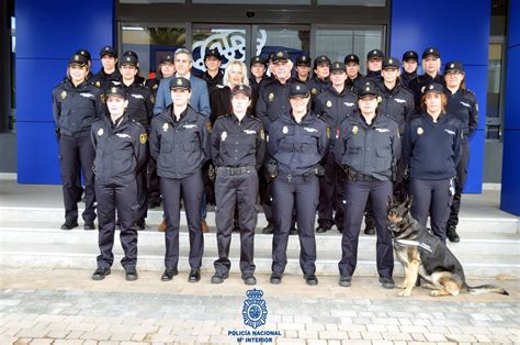 La Policía Nacional Celebra El 40 Aniversario De La Incorporación De La