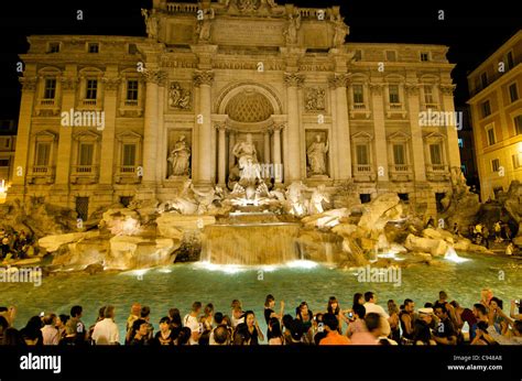 Trevi Fountain Rome Italy At Night With Tourists Stock Photo Alamy