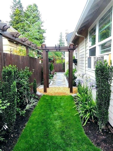 Small Narrow Backyard Ideas 30 Small Backyard Landscaping Ideas On A