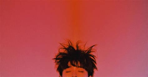 吳青峰〈一點點〉official mv 作詞 吳青峰 x 作曲 林宥嘉 x 導演 陳珊妮. 吳青峰 冊葉一：一與一
