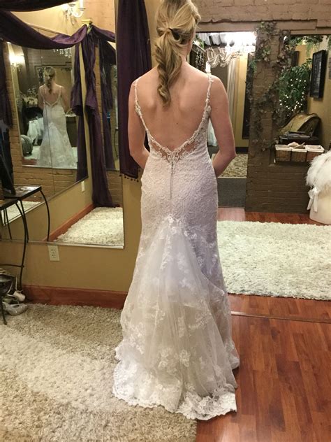 Https://tommynaija.com/wedding/how To Bustle A Fit And Flare Wedding Dress
