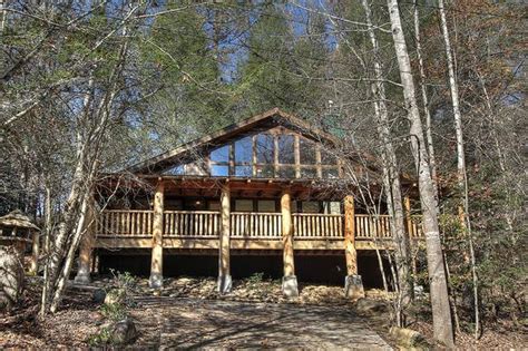 There is nothing better than a vacation in gatlinburg tn. Parkside Cabin Rentals